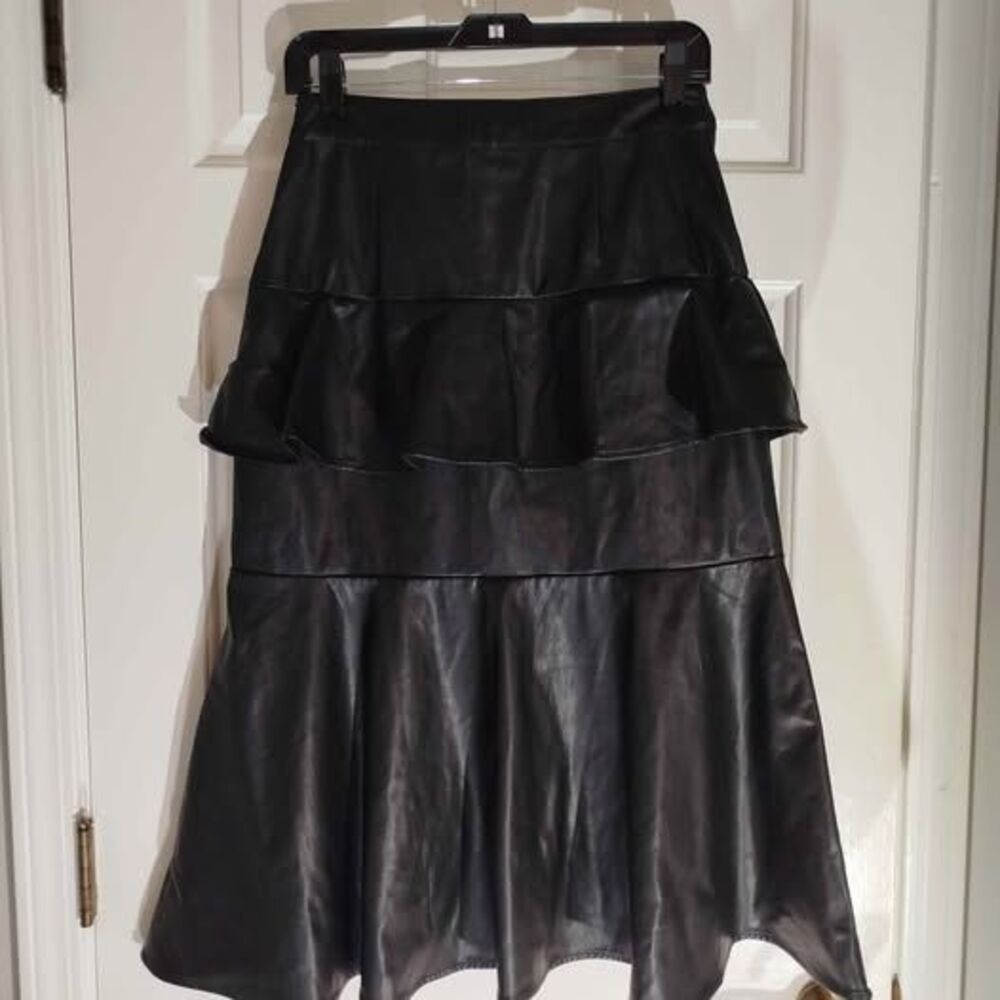 En Saison Women’s Black Faux Leather Ruffle Midi Skirt Size S Like New